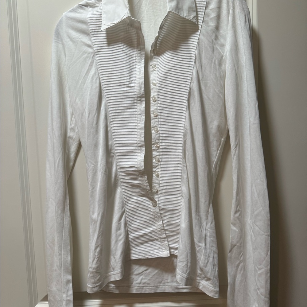 Anne Fontaine Classic White Button-Down Shirt. Stretch cotton tuxedo style